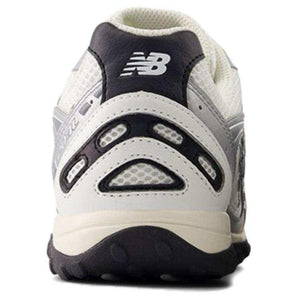 New Balance 204L.