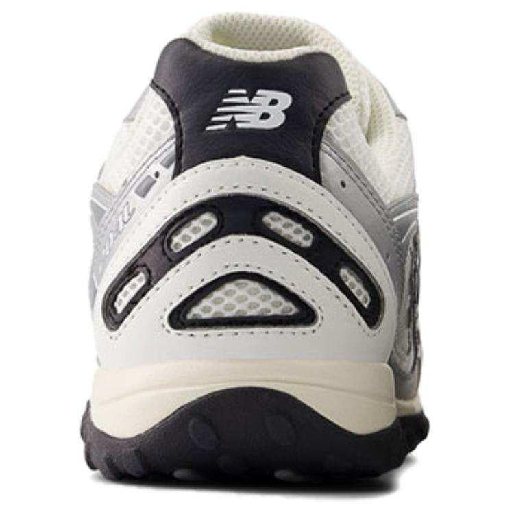 New Balance 204L.