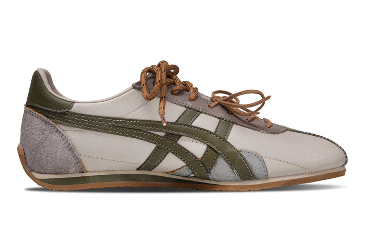 حذاء أونيتسوكا تايجر جلدي بتصميم أنيق وعصري بلون رملي مع خطوط زيتونية ونعل مطاطي بني