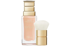 DIOR Old Edition Floral Essence Foundation Flawless, smooth, radiant, adheres well, no caking, conceals, and corrects skin tone. 30ml