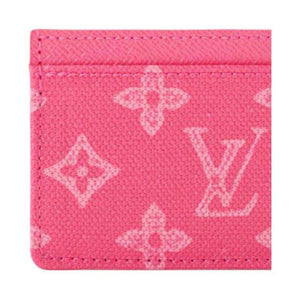 محفظة بطاقات Card Holder وردية بنقشة Monogram.