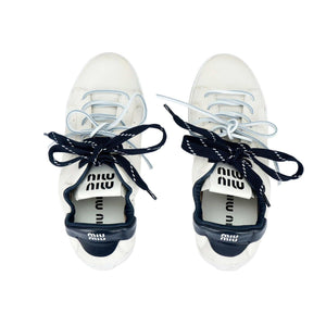 حذاء Sneakers من Miu Miu جلد أبيض وتفاصيل Navy Blue.