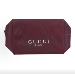 حقيبة يد GUCCI beauty عنابية بحزام كتف.