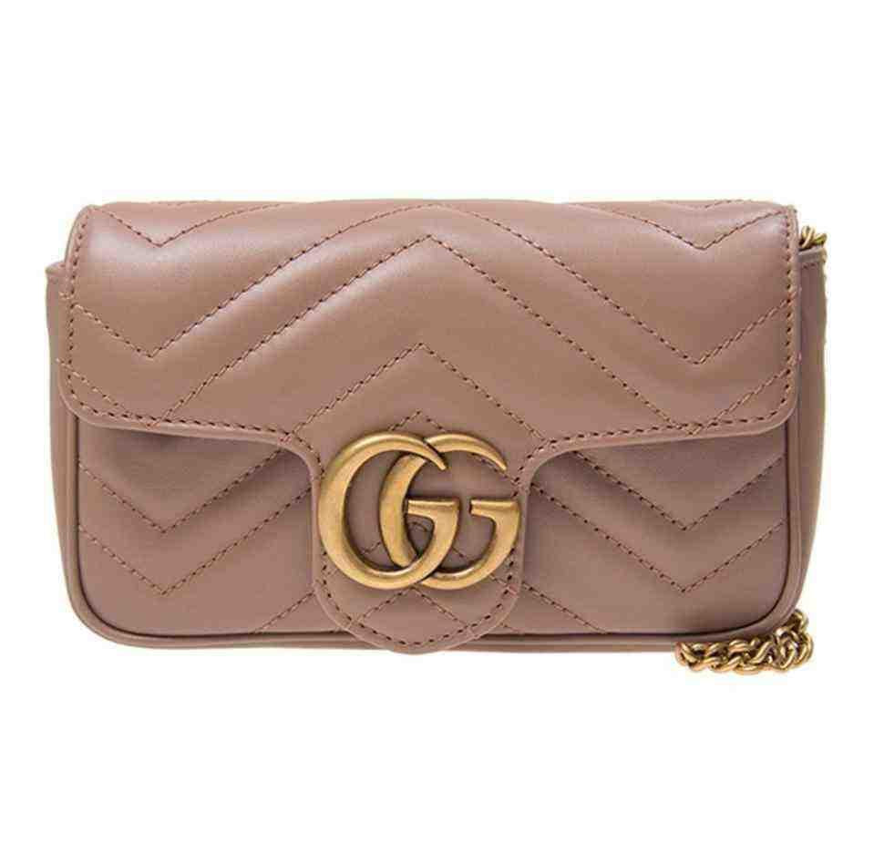 حقيبة Gucci Marmont صغيرة بسلسلة ذهبية - لون بيج.