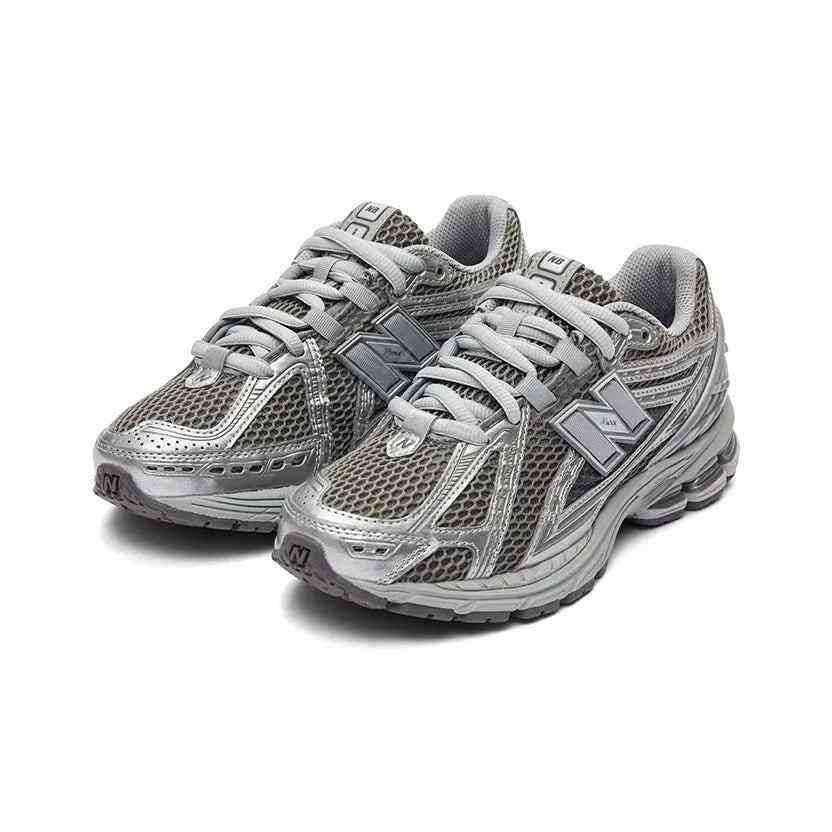 ✨ New Balance 1906R Metallic Silver ✨.