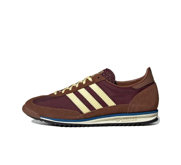 حذاء adidas originals SL 72 OG منخفض القمة بنمط كاجوال نسائي بني وبيج مريح وعصري