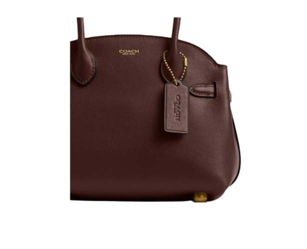 COACH Empire Carryall 21 حقيبة جلد بني داكن أنيقة مع لمسات ذهبية وتنظيم داخلي متعدد الجيوب