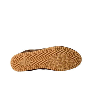 Alo Sneakers أحذية رياضية أنيقة للنساء بتصميم ألماني فريد.