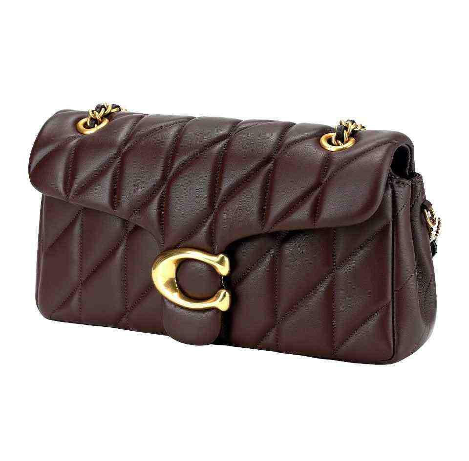 حقيبة Coach كتف جلد مبطن Quilted باللون البني الغامق.