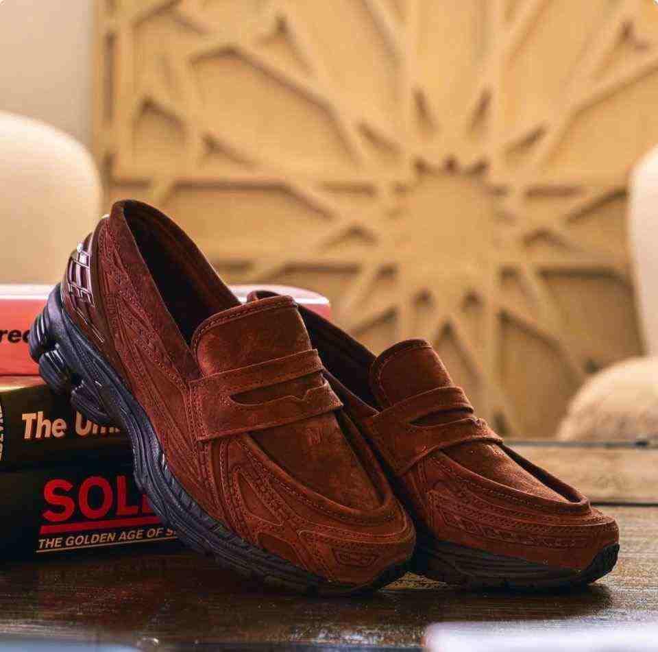 New Balance 1906 L Sneakers in Brown are comfortable and stylish