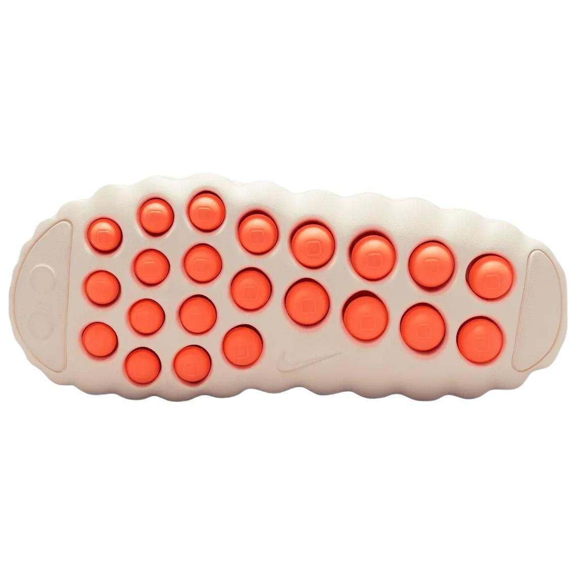 Inspect the durable outsole of Nike Shoes and حذاء نايك الأصلي الذي يضمن راحة شوز نايك، مع ميزات حذاء Mind 001 باللون الأوف وايت والمشمشي ومواصفات nike schuhe.
