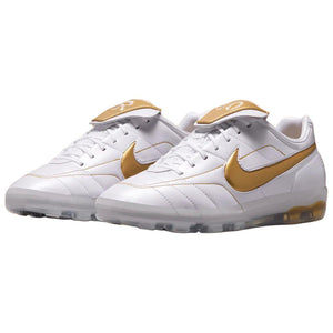Discover the dynamic perspective of شوز نايك مثل Nike Shoes الفريدة، مع تفاصيل حذاء نايكي تيمبو R10 أبيض وذهبي | Nike Tiempo R10 White Gold وجودة حذاء نايك الأصلي ضمن تشكيلة nike schuhe.