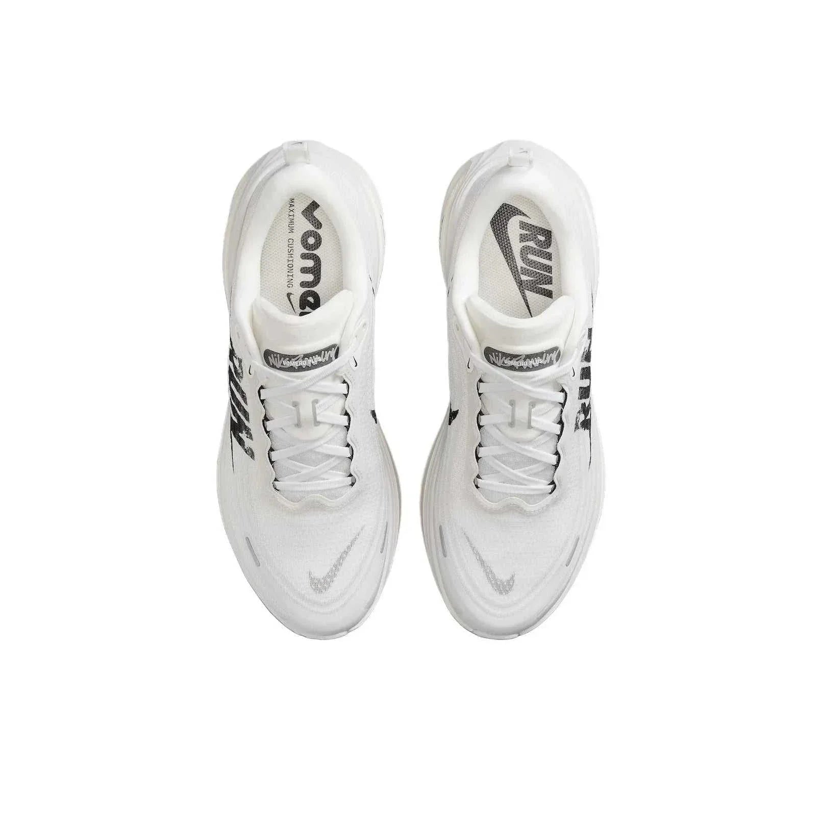 The top view showcases Nike Shoes details, combining the حذاء نايك الأصلي مع ميزات حذاء جري نايكي فوميرو بلس أبيض | Nike Vomero Plus White وجودة شوز نايك وتشكيلة nike schuhe.