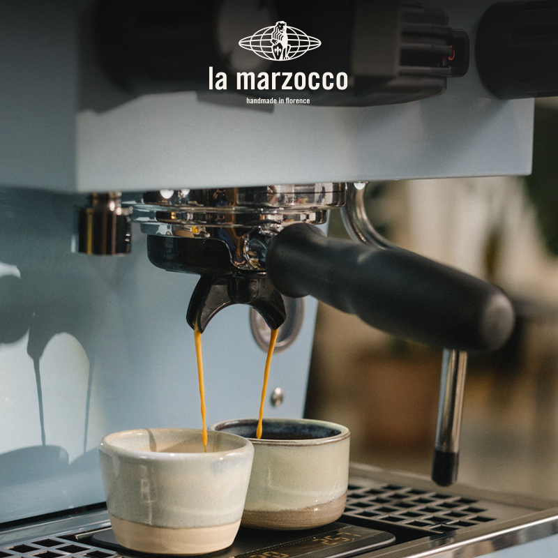 La Marzocco Bottomless Handle.