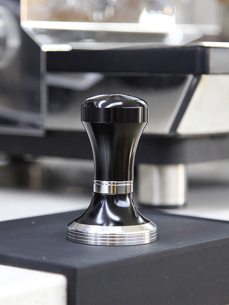 مكبس قهوة Coffee Tamper احترافي قابل للتعديل باللون الأسود