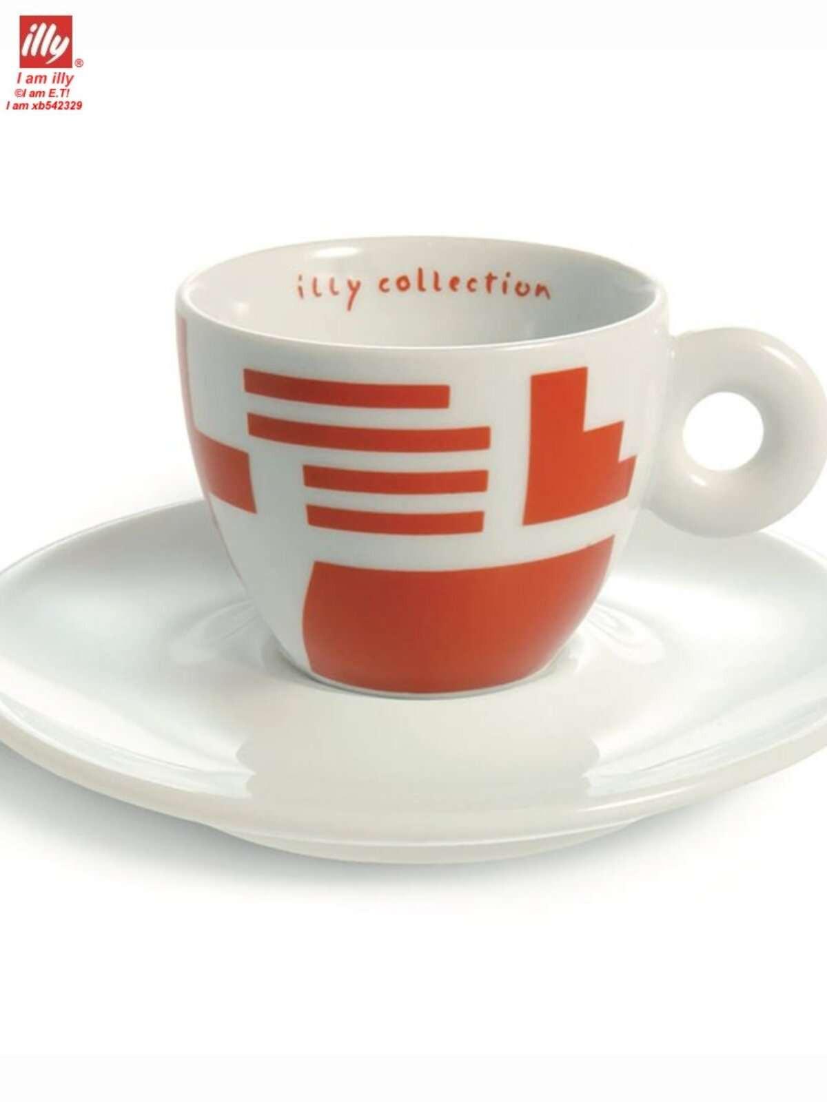 أكواب Espresso من illy collection بتصاميم فنية ملونة.