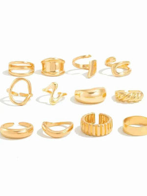 طقم خواتم نسائي Rings Set بتصاميم عصرية ذهبي وفضي.