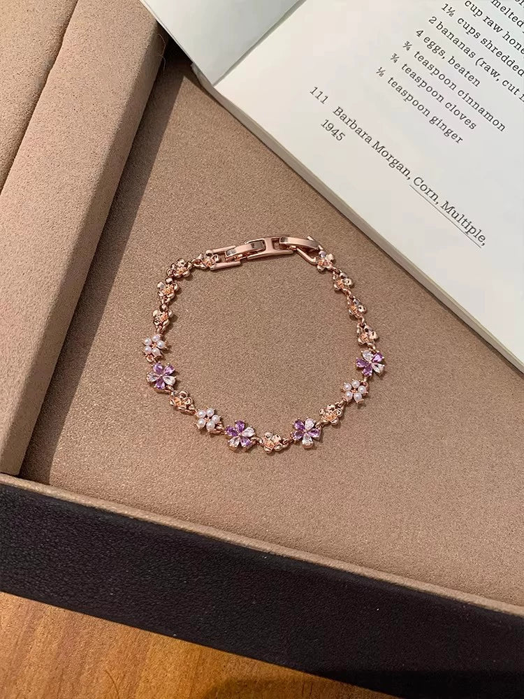 Flower sparkling diamond rose gold bracelet women's sweet light luxury luxury bracelet 2025 new hand jewelry