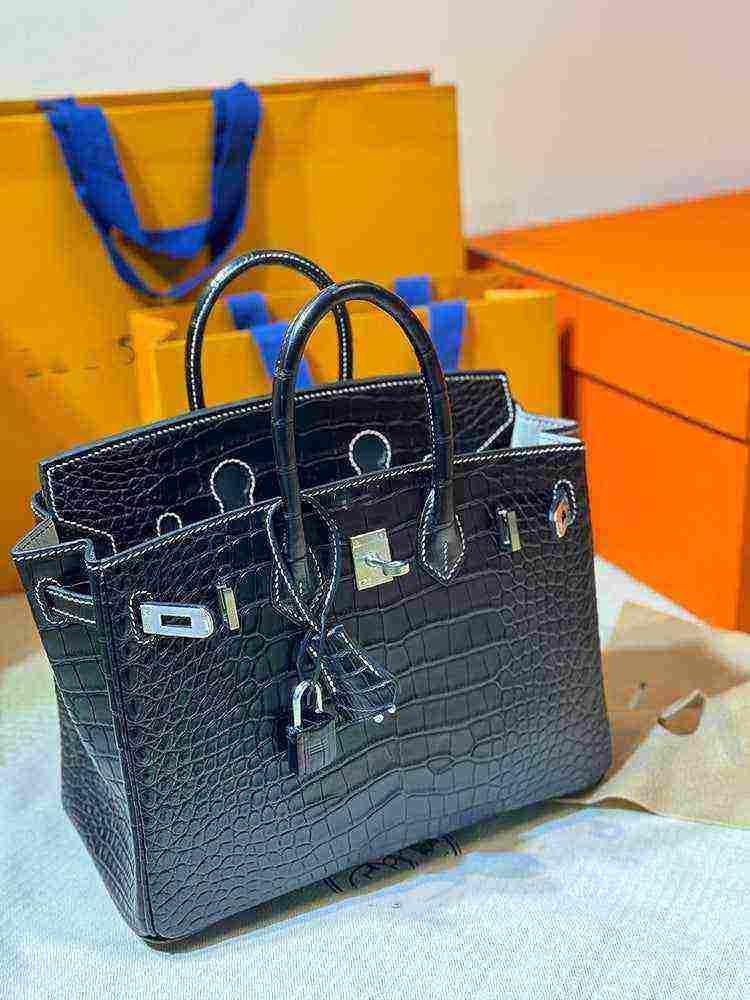 حقيبة فاخرة بتصيم  Birkin - نقشة جلد التمساح - جودة صينية عالية.