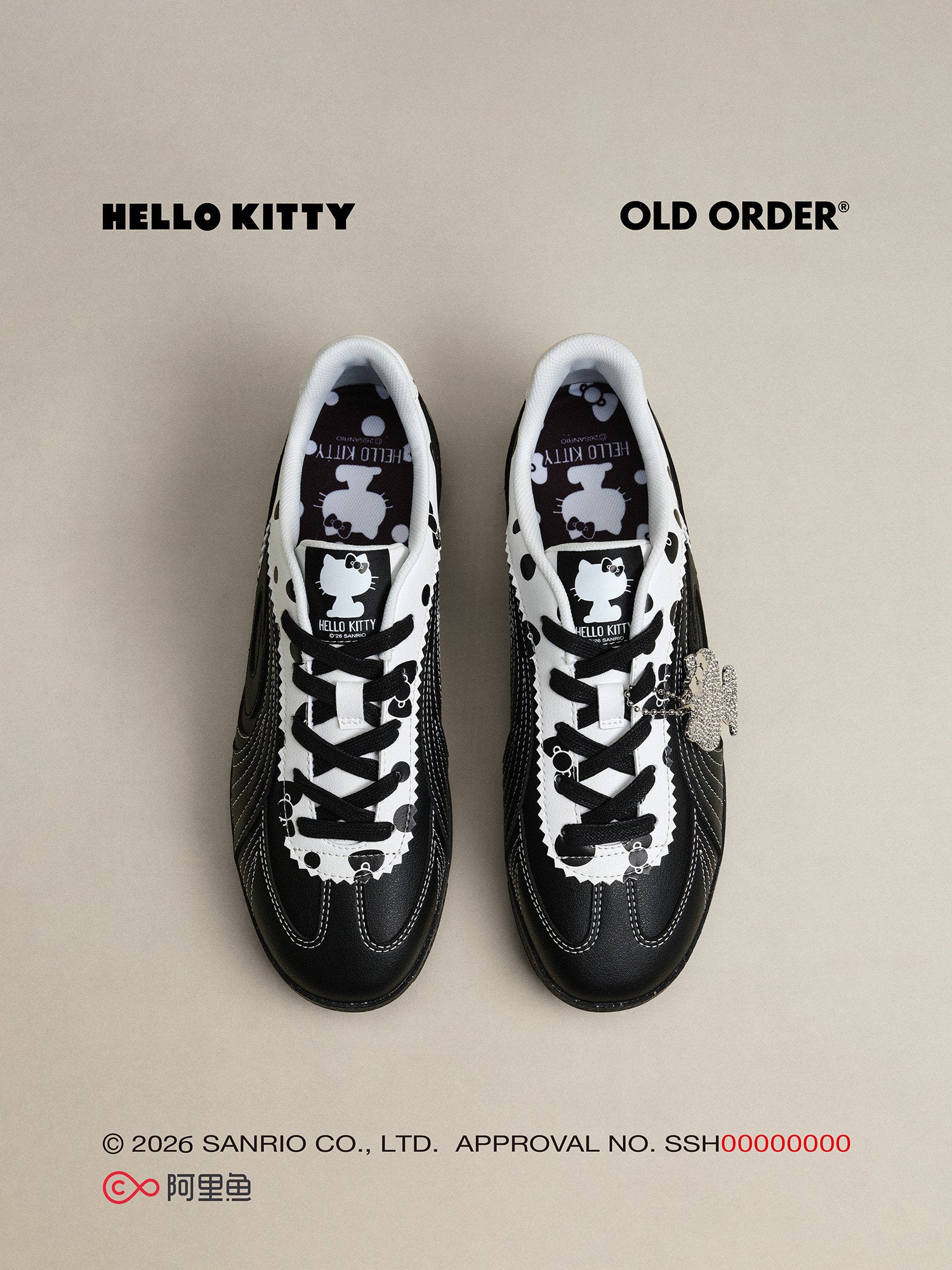 حذاء Hello Kitty x OLD ORDER أسود وأبيض نسائي كاجوال