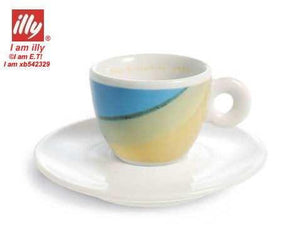 طقم أكواب Espresso من illy بتصاميم فنية متنوعة.