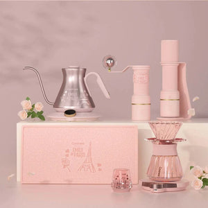 Cocinare co-branded EMILY home of the hand-cranked electric all-in-one grinder C in Paris.