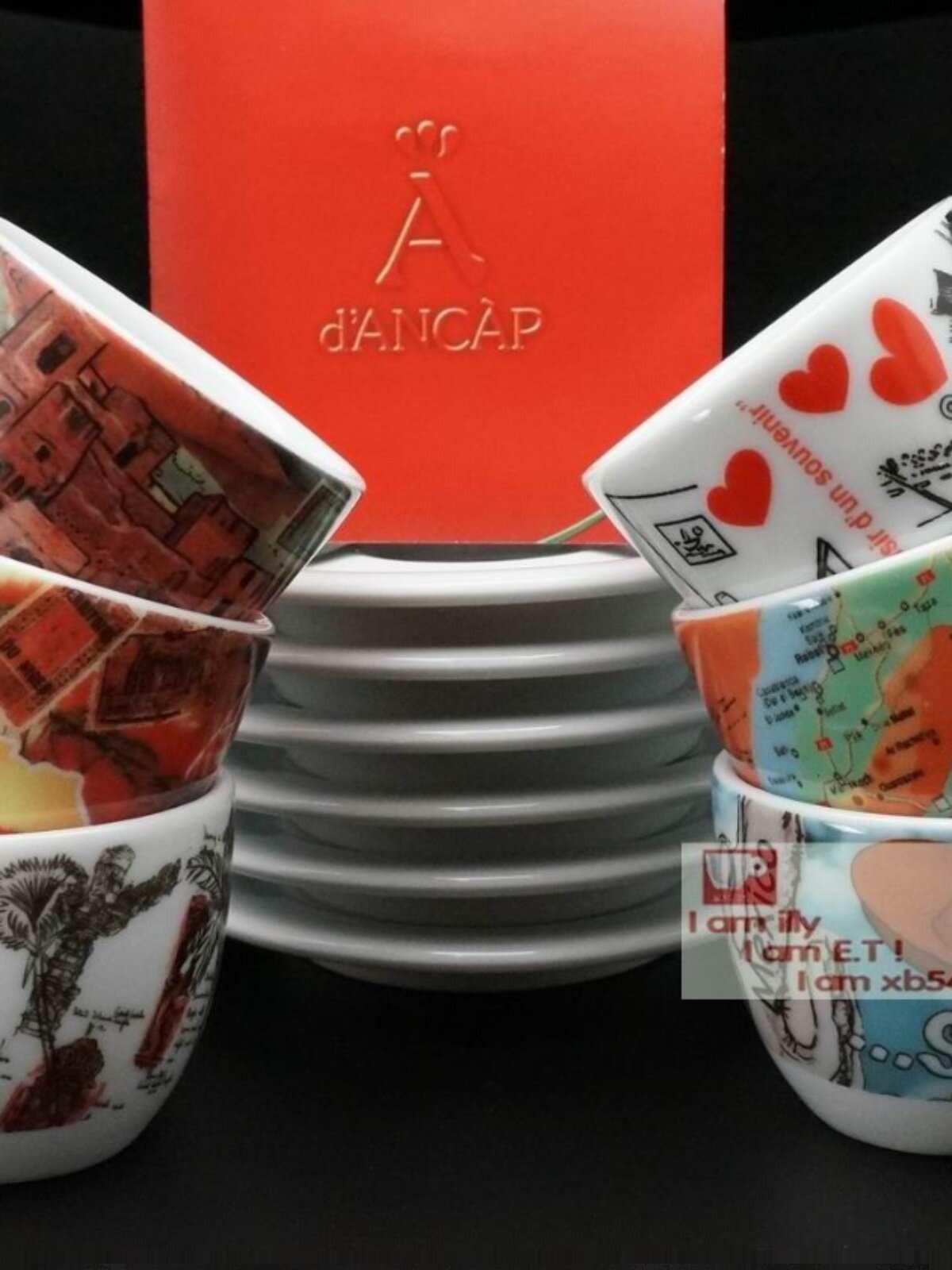 طقم فناجين Espresso سيراميك بتصاميم Travel ملونة.