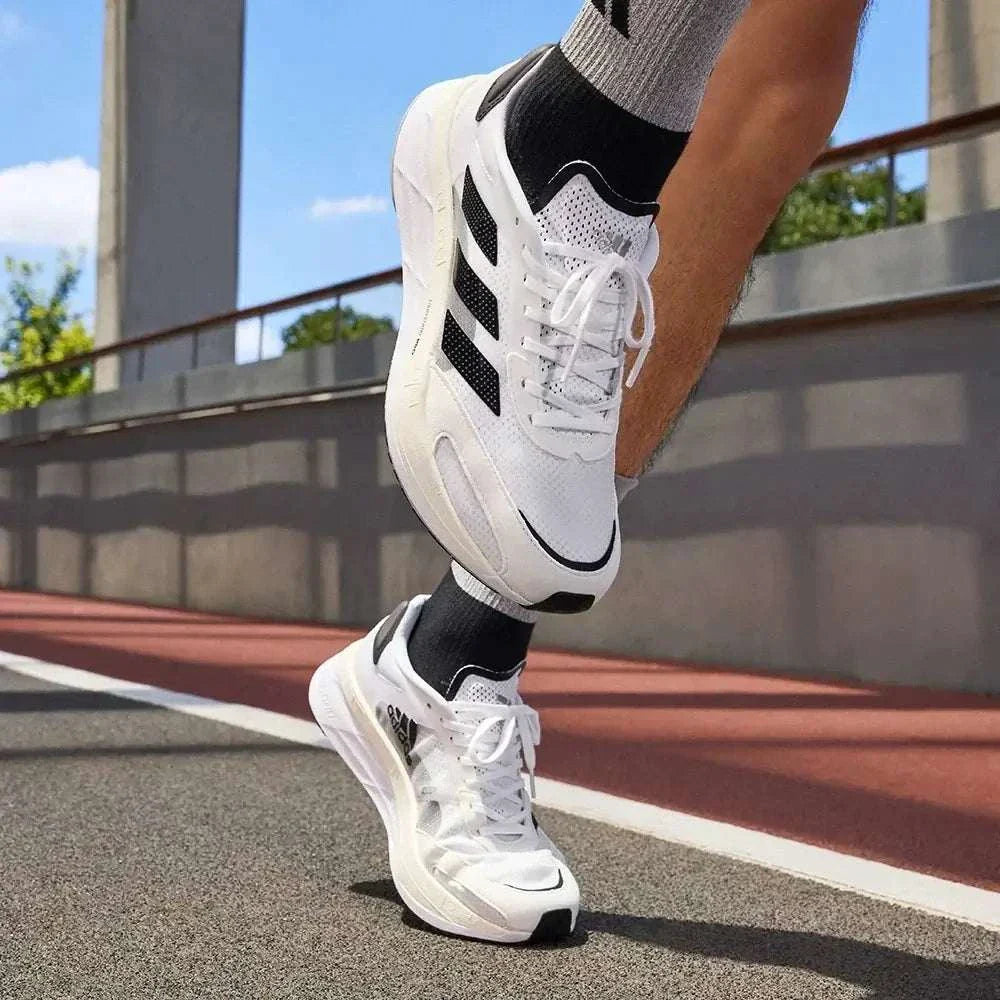حذاء جري خفيف للماراثون من أديداس adidas.