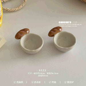 صحن تقديم سيراميك بتصميم Cute Bread و Pretzel مميز.
