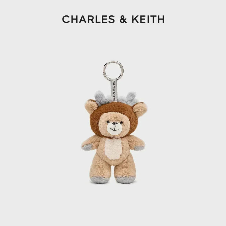 ميدالية دب تيدي ناعمة بتصميم مميز من تشارلز آند كيث CHARLES & KEITH