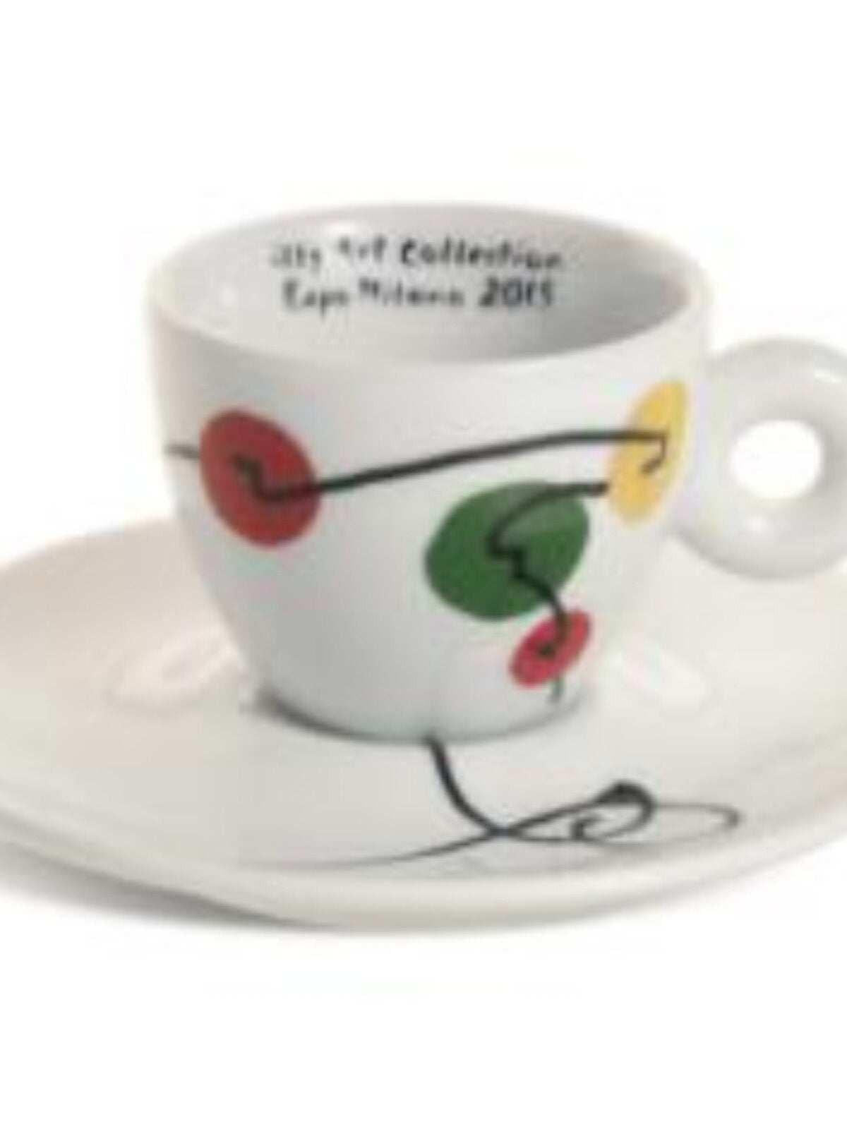 طقم أكواب Espresso من illy Art Collection بتصاميم فنية.
