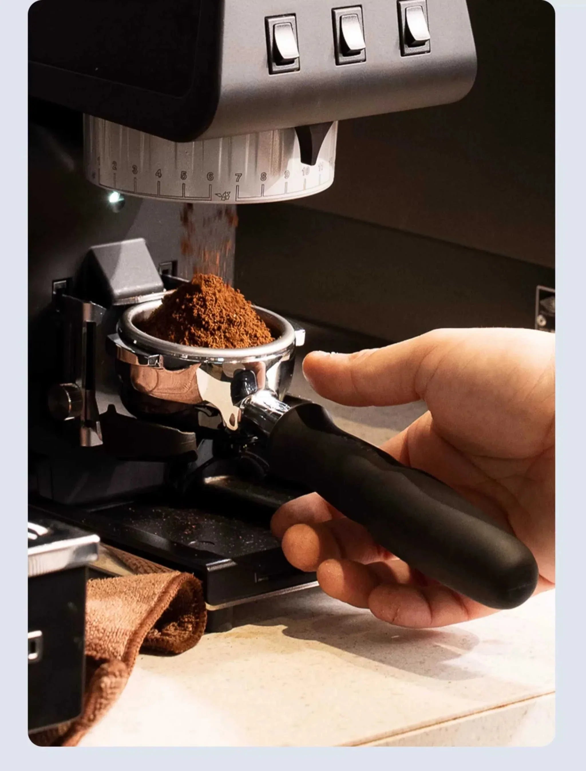 La Marzocco Bottomless Handle.
