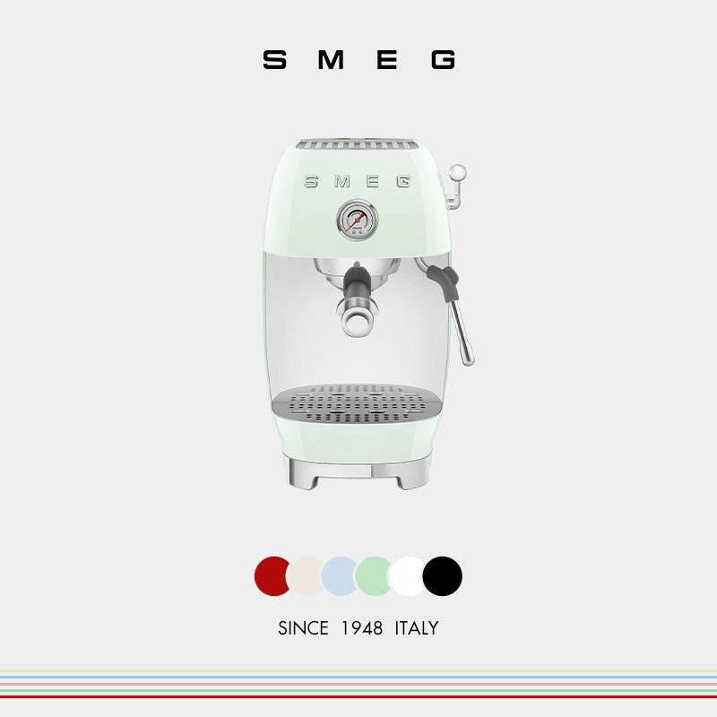 ماكينة Espresso من Smeg موديل ECF03 بخاصية Cold Extraction.