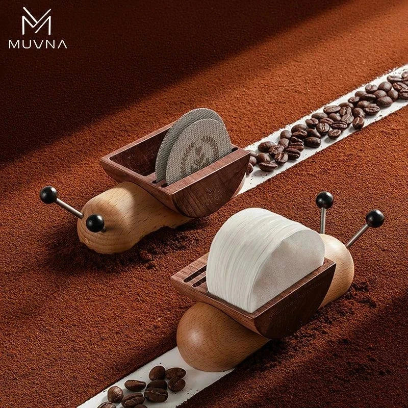 منظم فلاتر القهوة من MUVNA بتصميم Snail خشبي أنيق.