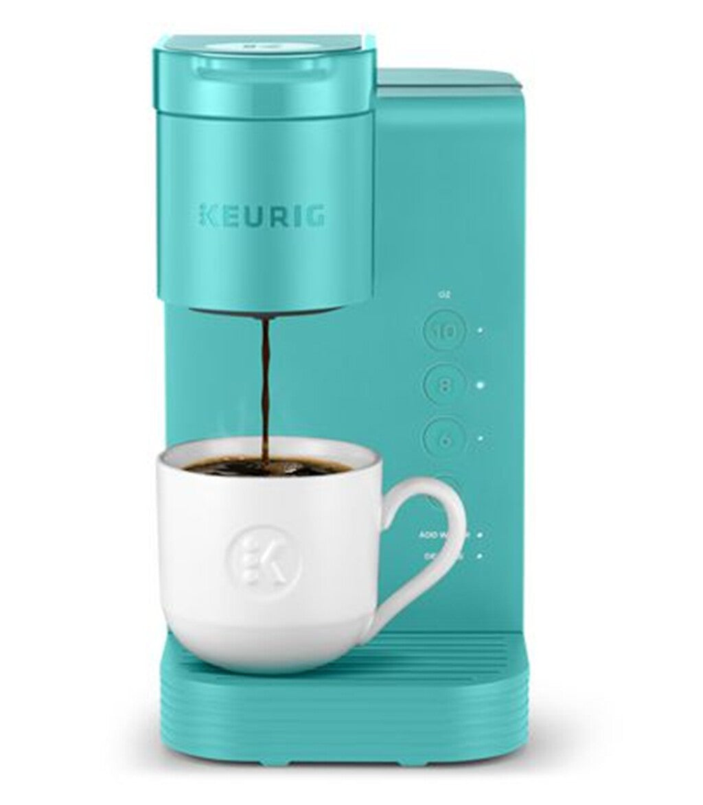 ماكينة قهوة صغيرة بشعار Keurig بتصميم ملون لمنضدة المطبخ