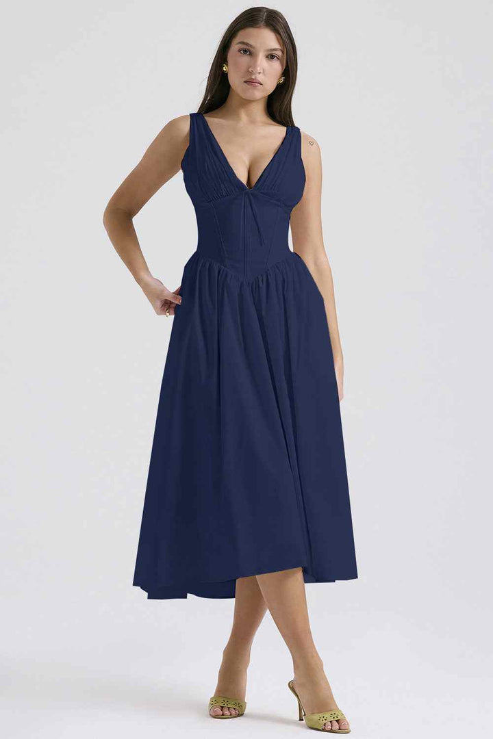 European and American style fashion print dress, slim long skirt, V-neck design.
