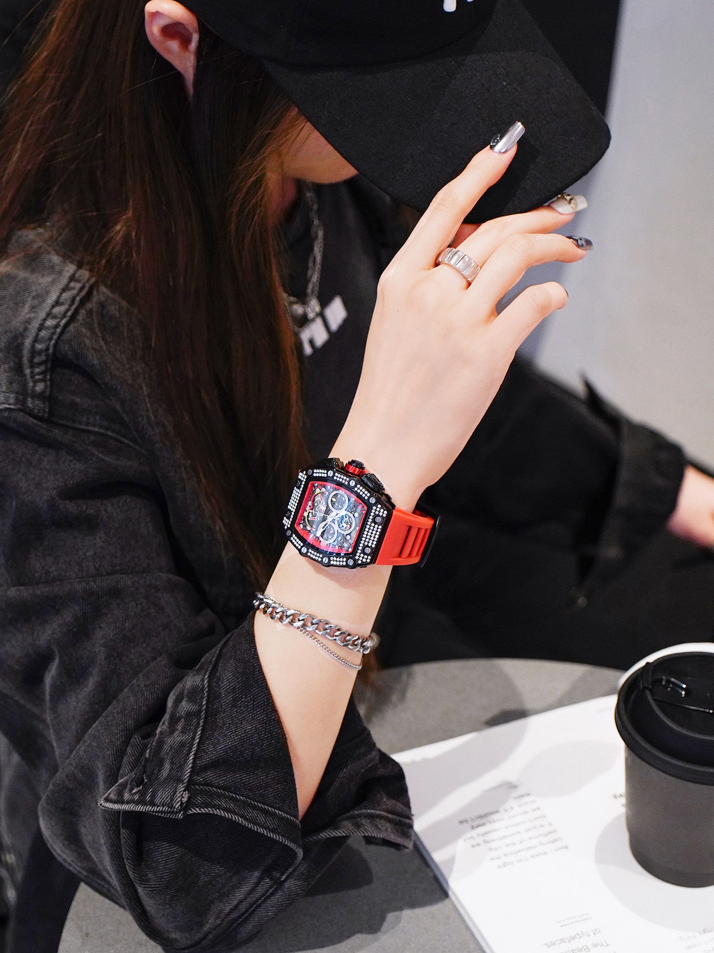 Richard barrel-shaped large dial 2026 new watch women's virtue genuine autumn and winter trend red couple men's watch.