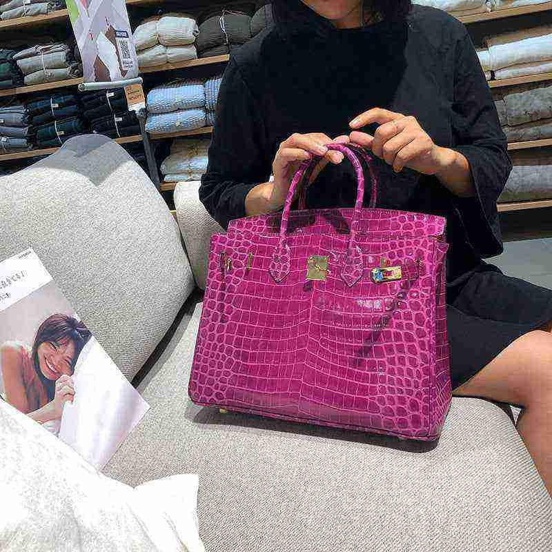 شنطة Birkin نسائية فاخرة بنقشة جلد التمساح  – جودة صينية عالية.