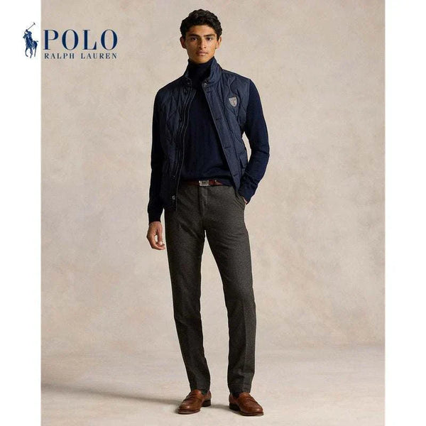 رالف لورين سترة كاجوال مبطنة باللون الأزرق البحري مع جيوب أمامية وياقة عالية بتصميم أنيق وعملي للرجال.