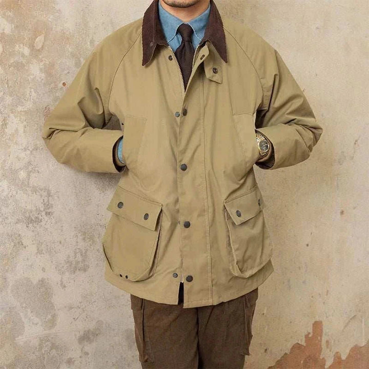 Mr. Lusan winter retro British jacket in beige with corduroy collar and front pockets, classic men's winter coat