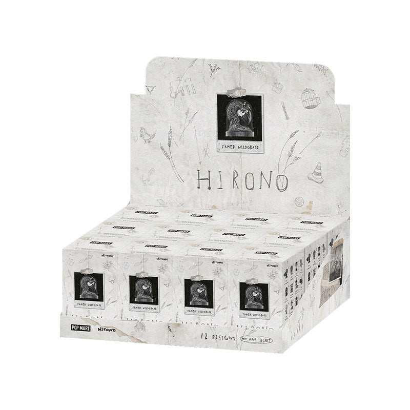 مجسم Pop Mart Hirono Tamed Wildgrass Blind Box عشوائي.