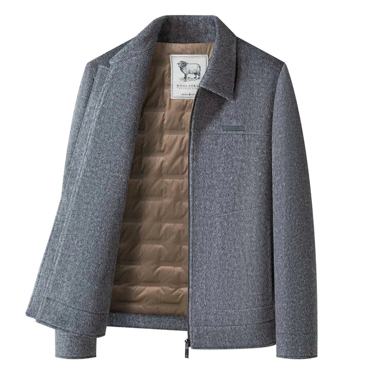 جاكيت صوفي رمادي مع بطانة داخلية بنية من بيير كاردان للرجال أنيق ودافئ