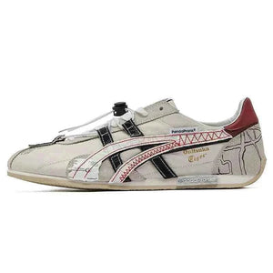 حذاء PandaPrank Onitsuka Tiger رياضي أبيض بتصميم عصري فريد.
