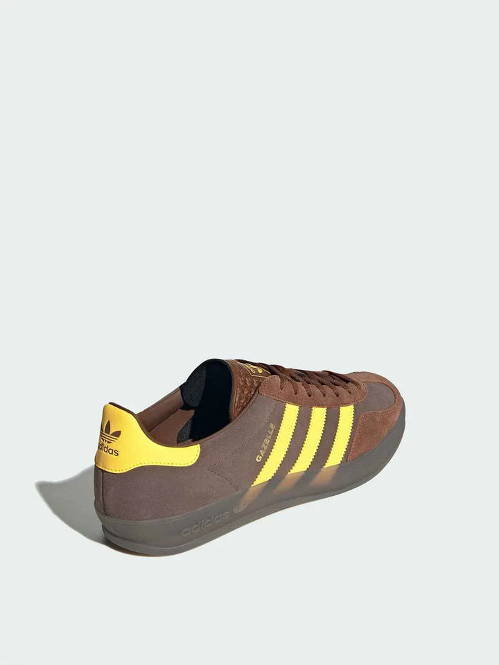 Adidas Official brown and yellow suede classic vintage sports shoe with clover design