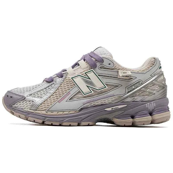 حذاء New Balance NB 1906R بتصميم مخصص وإصدار محدود بألوان بنفسجي وبيج ورمادي مع تقنية N-ergy لامتصاص الصدمات وتهوية ممتازة