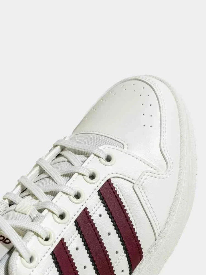 حذاء Adidas NY 90 STRIPES كلاسيكي جلد أبيض كريم بشرائط بورغندي ونعل مطاطي متين