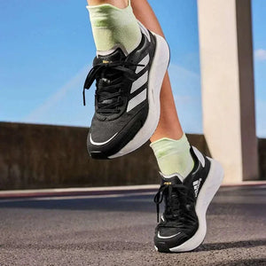 حذاء جري خفيف للماراثون من أديداس adidas.