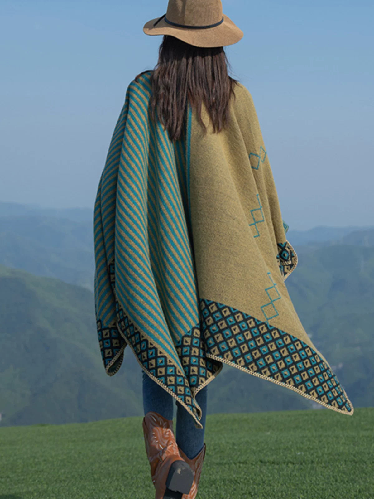 La Chapelle travel outfit women's design sense ethnic style shawl blanket cape scarf