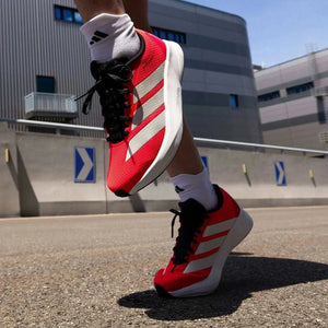 حذاء جري خفيف ومريح من أديداس adidas.