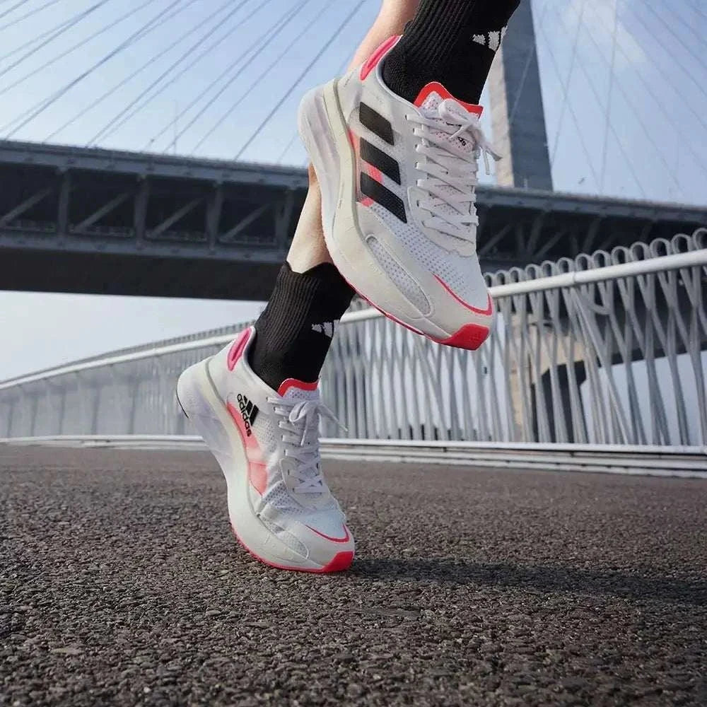 حذاء جري خفيف للماراثون من أديداس adidas.